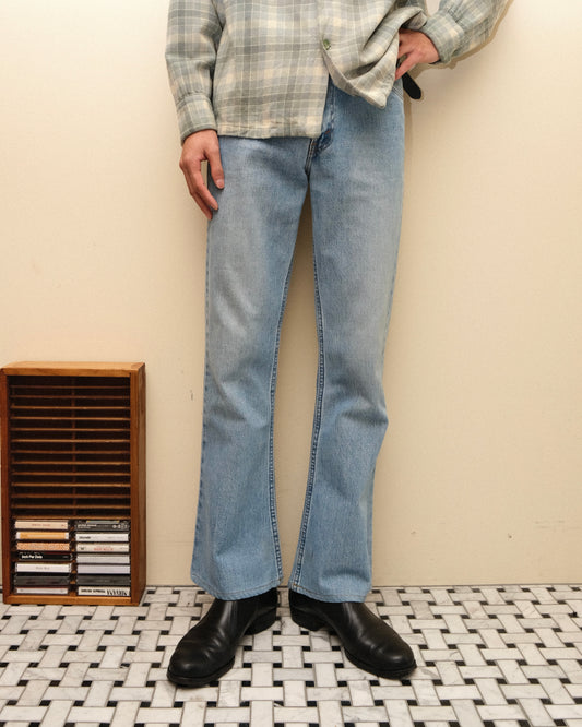 104. Levi's 646 Bell Bottom Denim Pants