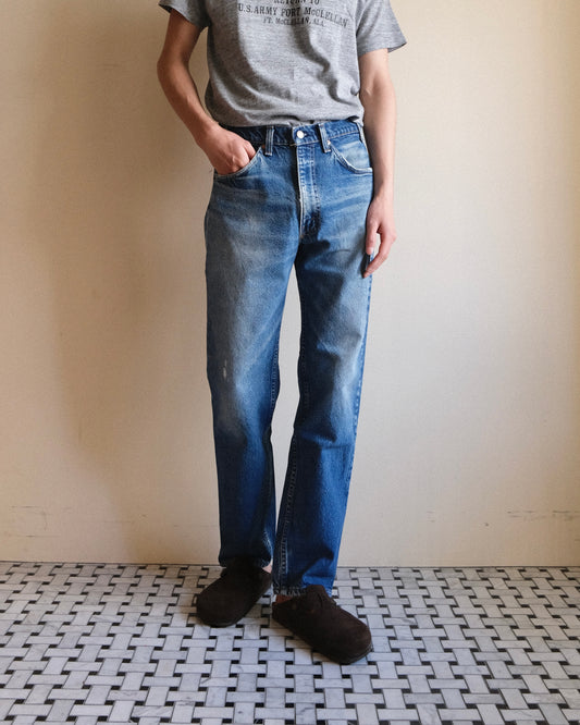 43. Levi's 505 Tapered Straight Denim Pants / W33 L31