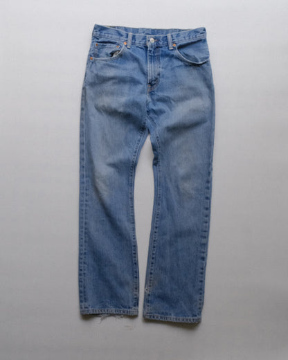 23. Levi's 517 Bootcut Denim Pants / W32 L32