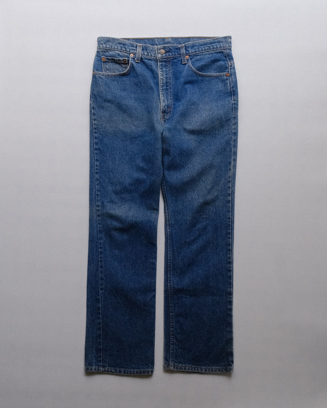25. Levi's 517 Bootcut Denim Pants / W35 L32