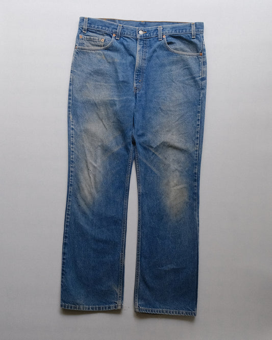 26. Levi's 517 Bootcut Denim Pants / W38 L32