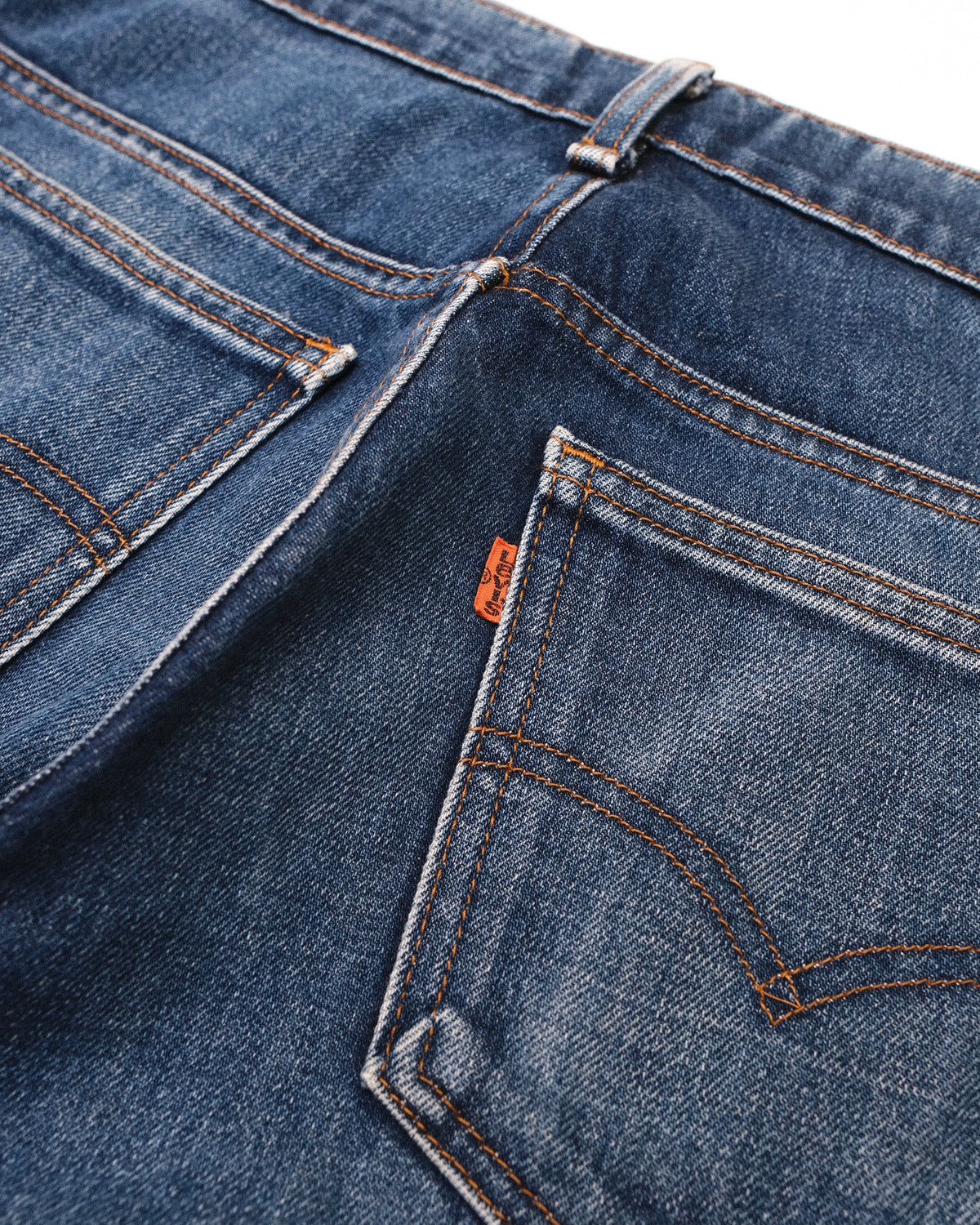 101. Levi's 646 Bell Bottom Denim Pants