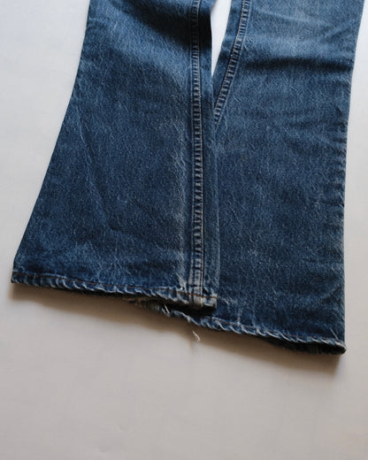 80. Levi's 646 Bell Bottom Denim Pants