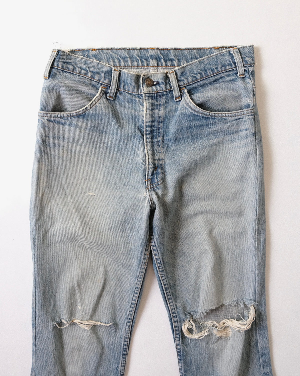 102. Levi's 646 Bell Bottom Denim Pants