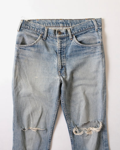 102. Levi's 646 Bell Bottom Denim Pants
