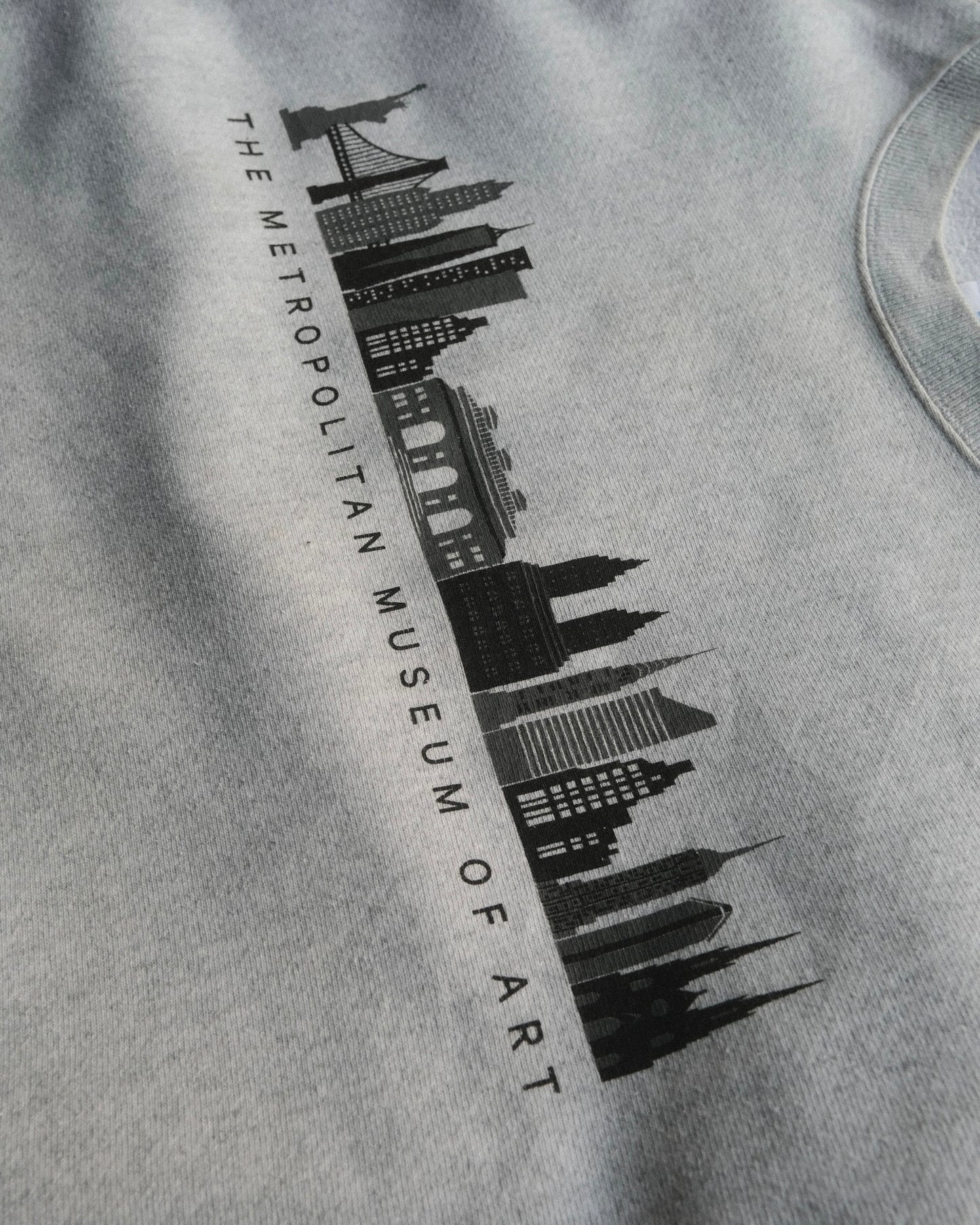 Champion - The Metropolitan Museum of Art Graphic Sweatshirt