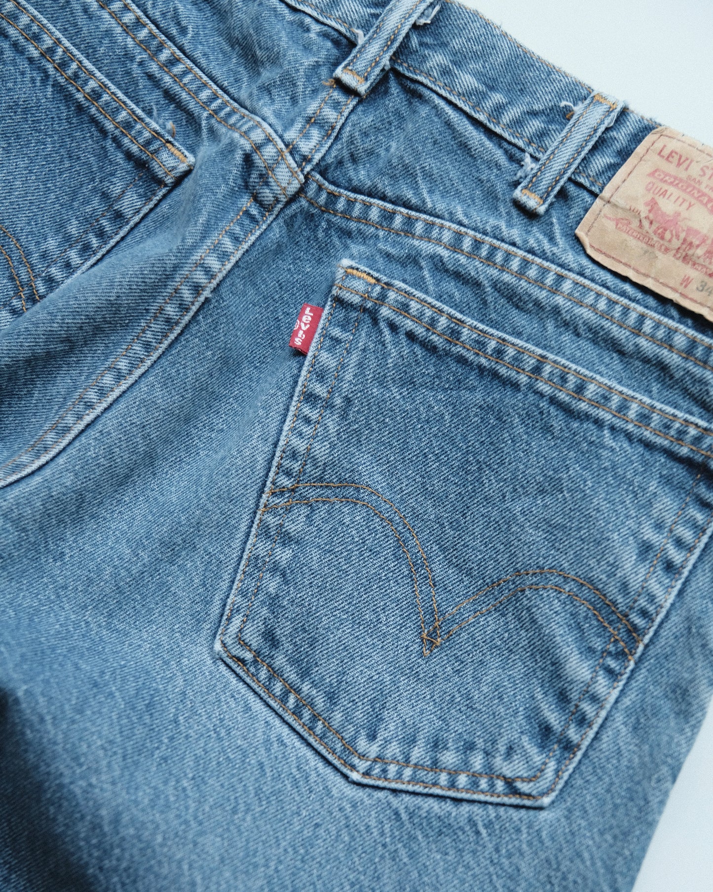 41. Levi's 517 Bootcut Denim Pants / W34 L32