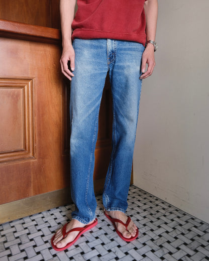43. Levi's 505 Tapered Straight Denim Pants / W33 L31
