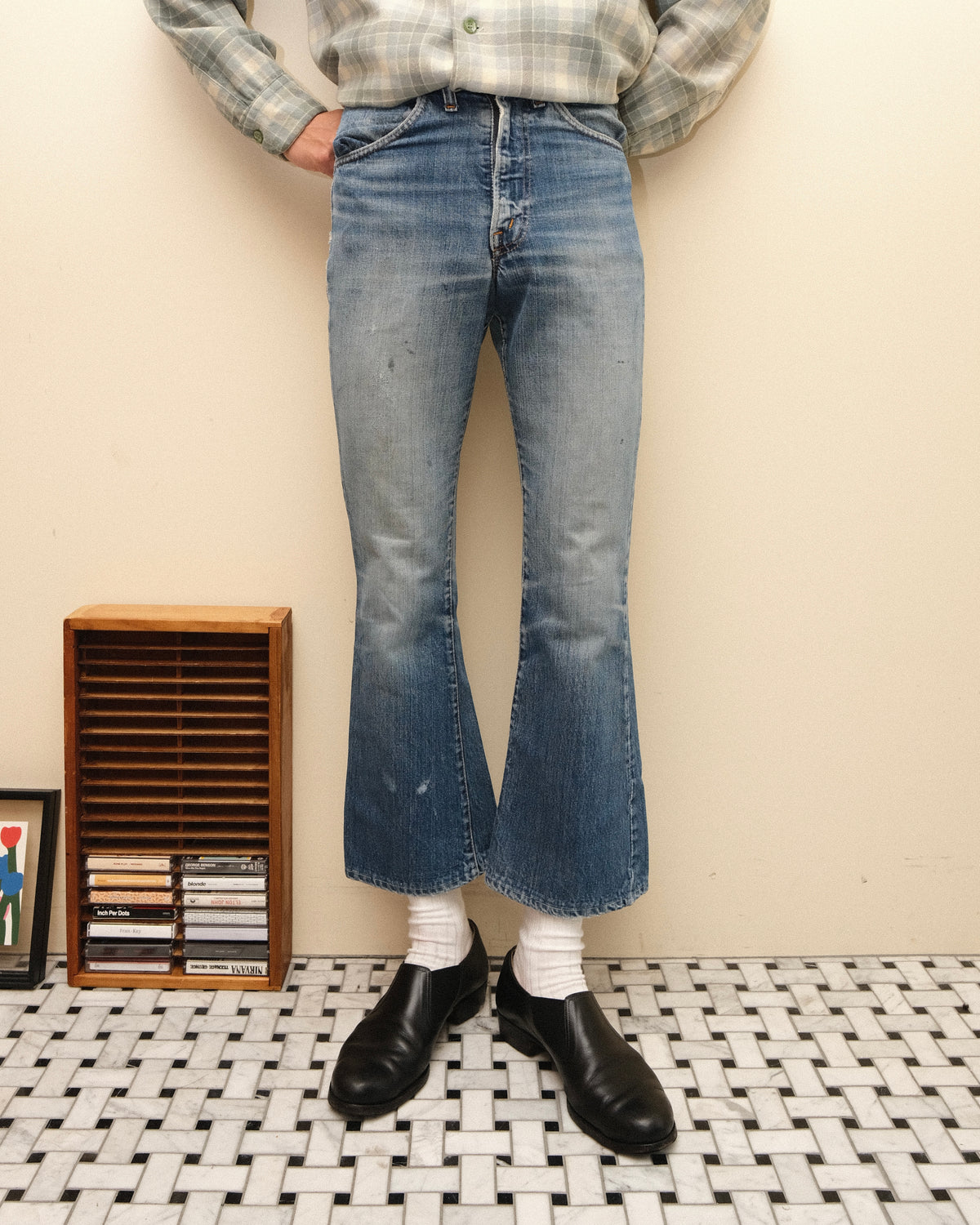 103. Levi's 646 Bell Bottom Denim Pants