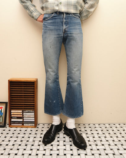 103. Levi's 646 Bell Bottom Denim Pants