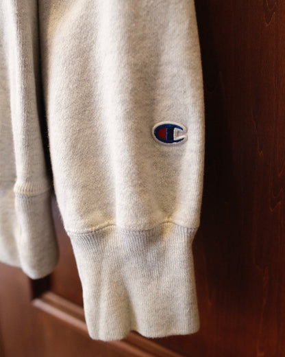 Champion - The Metropolitan Museum of Art Graphic Sweatshirt