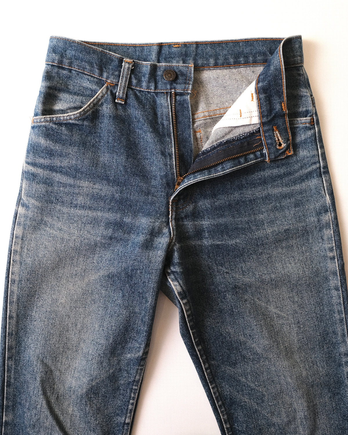 98. Levi's 646 Bell Bottom Denim Pants