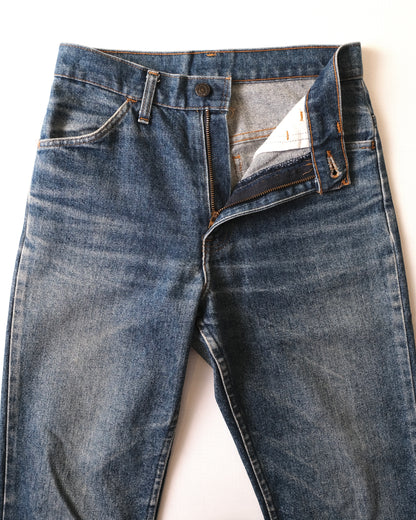 98. Levi's 646 Bell Bottom Denim Pants