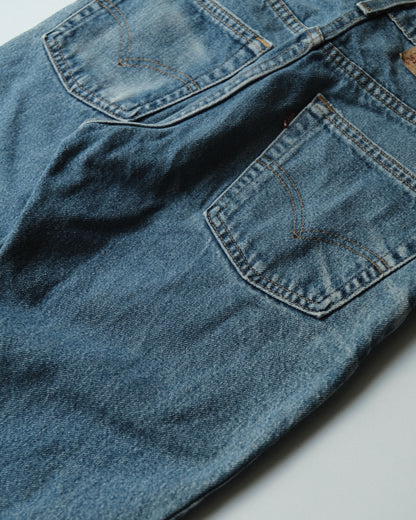 35. Levi's 517 Bootcut Denim Pants / W30 L32