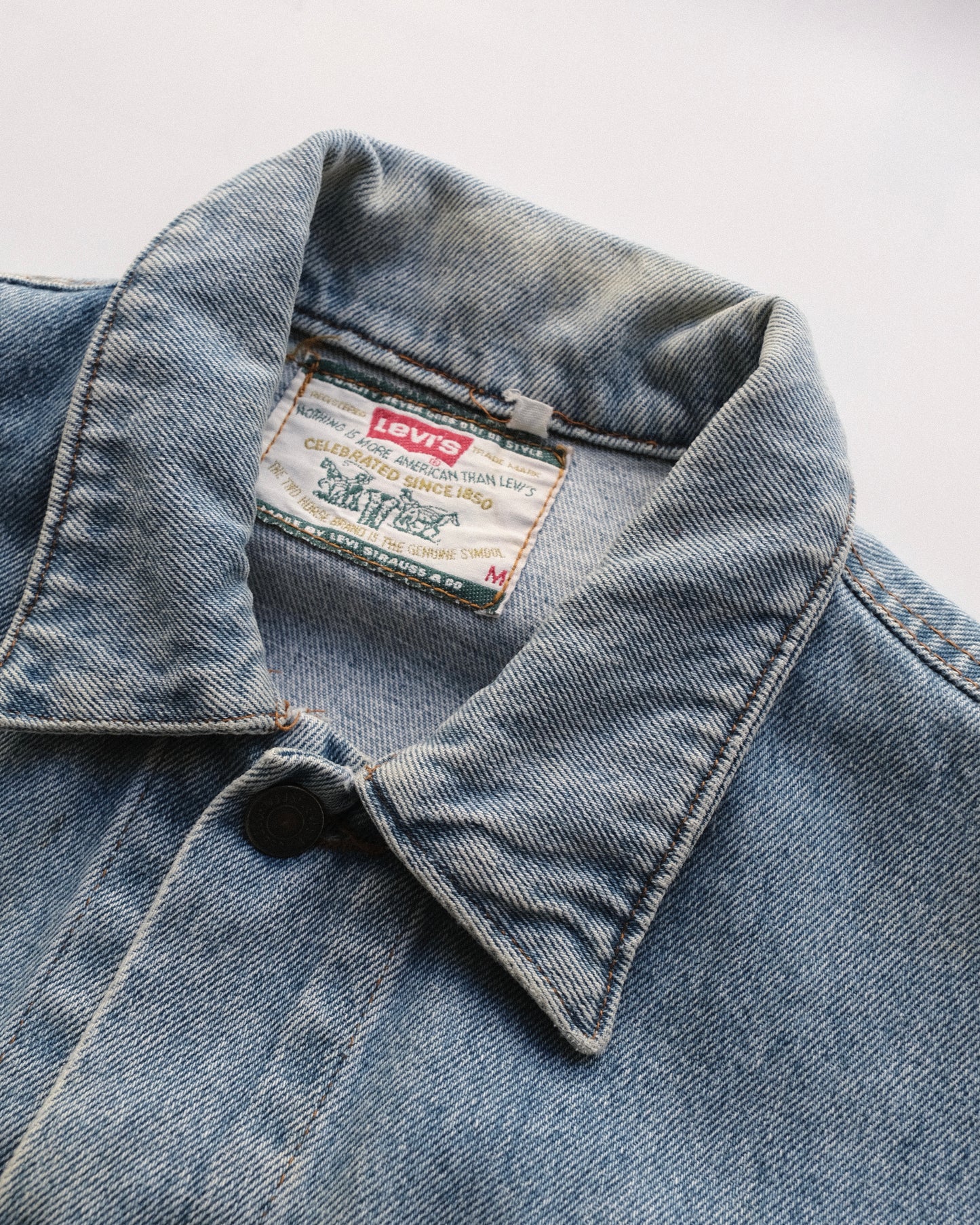 90s Levi's "Denim Jacket"
