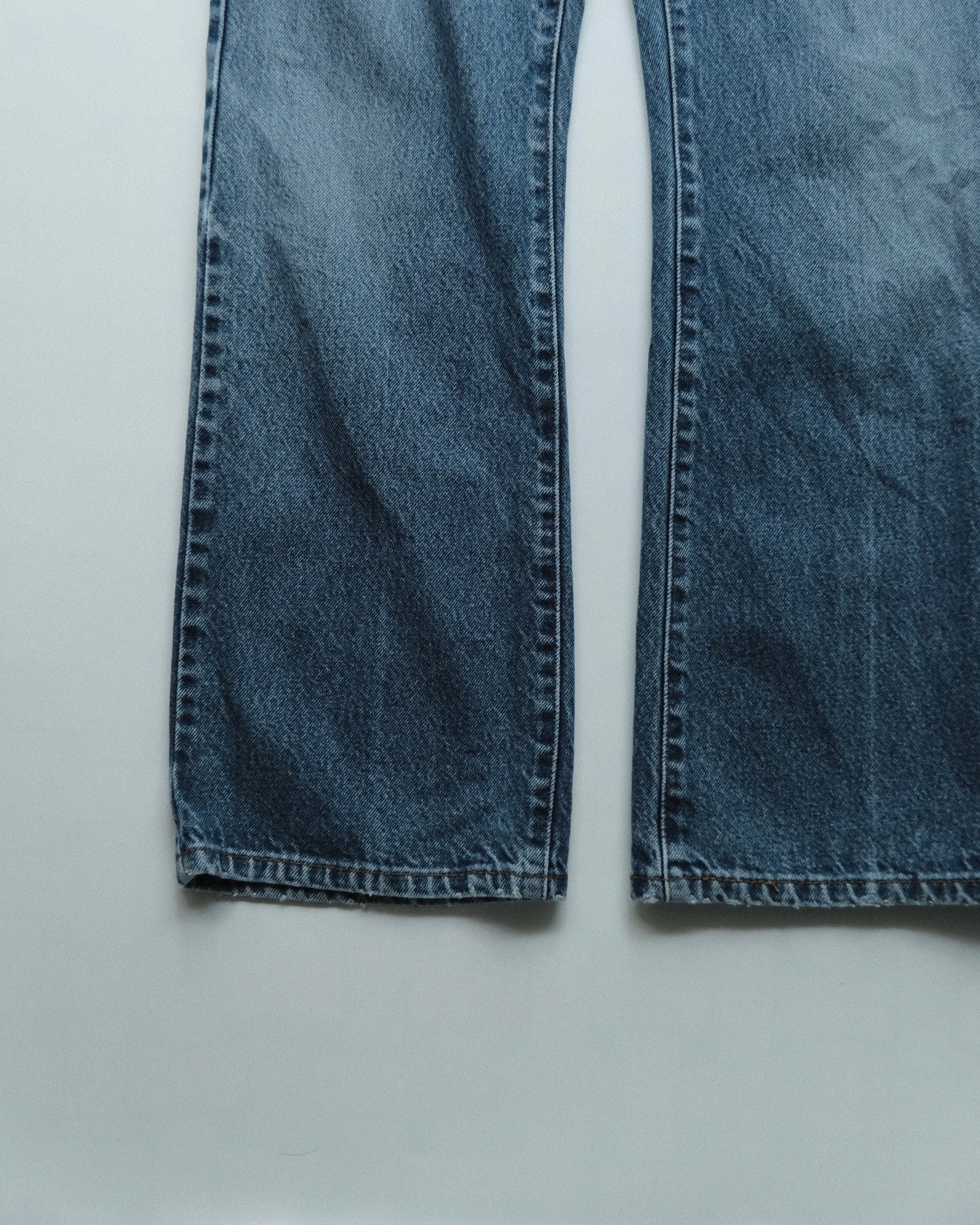 41. Levi's 517 Bootcut Denim Pants / W34 L32