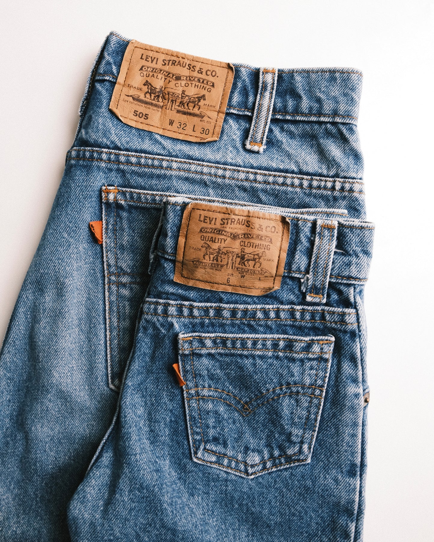 15. Levi's 505 Tapered Straight Denim Pants / W32 L30