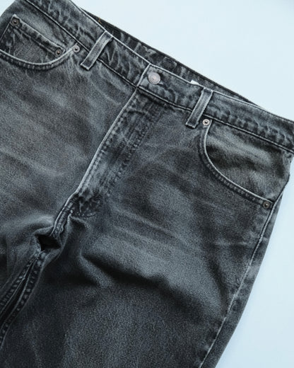 44. Levi's 550 Relaxed Fit Denim Pants / W36 L32