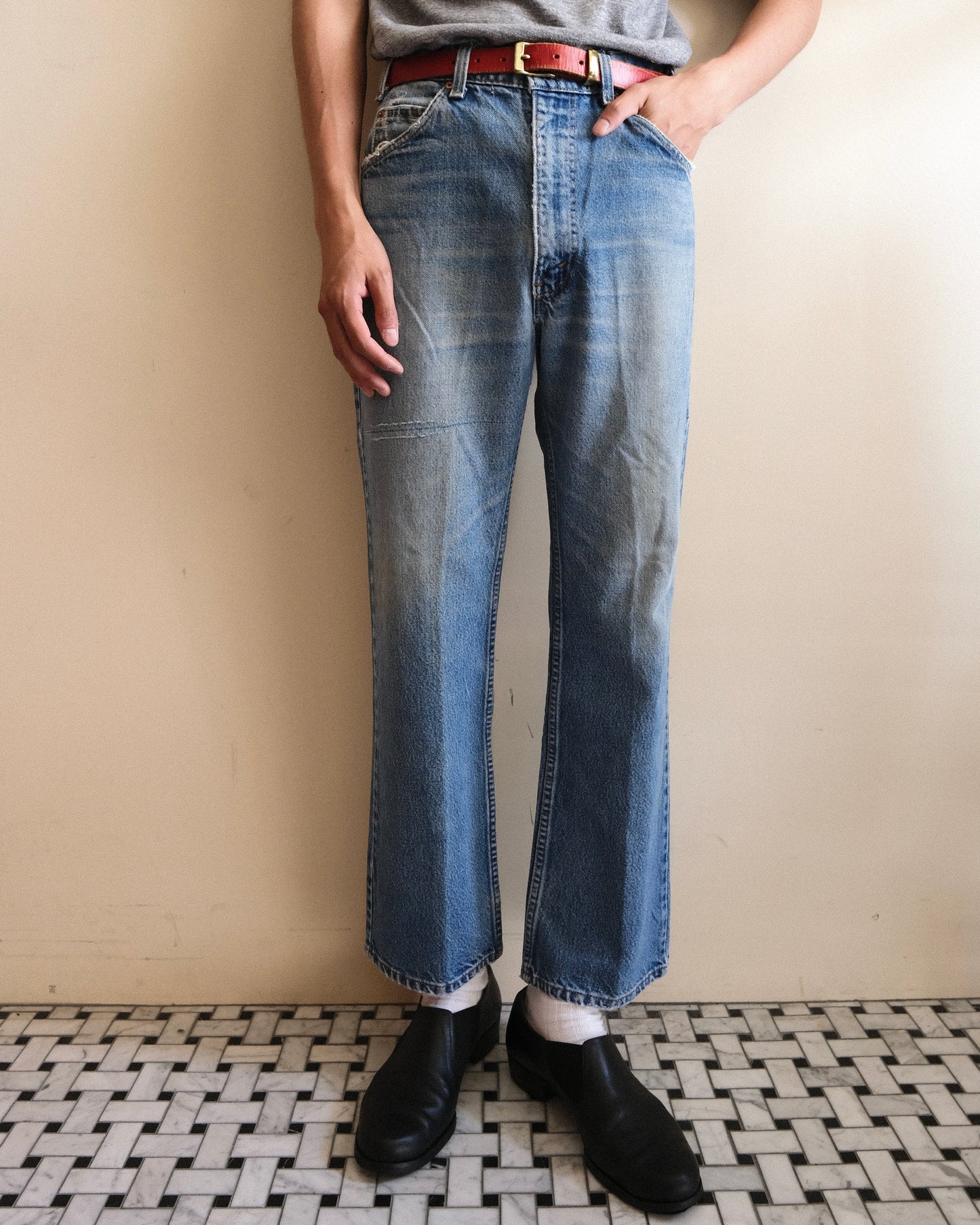 74. Levi's 517 Bootcut Denim Pants W33