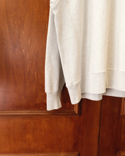 Champion - The Metropolitan Museum of Art Graphic Sweatshirt