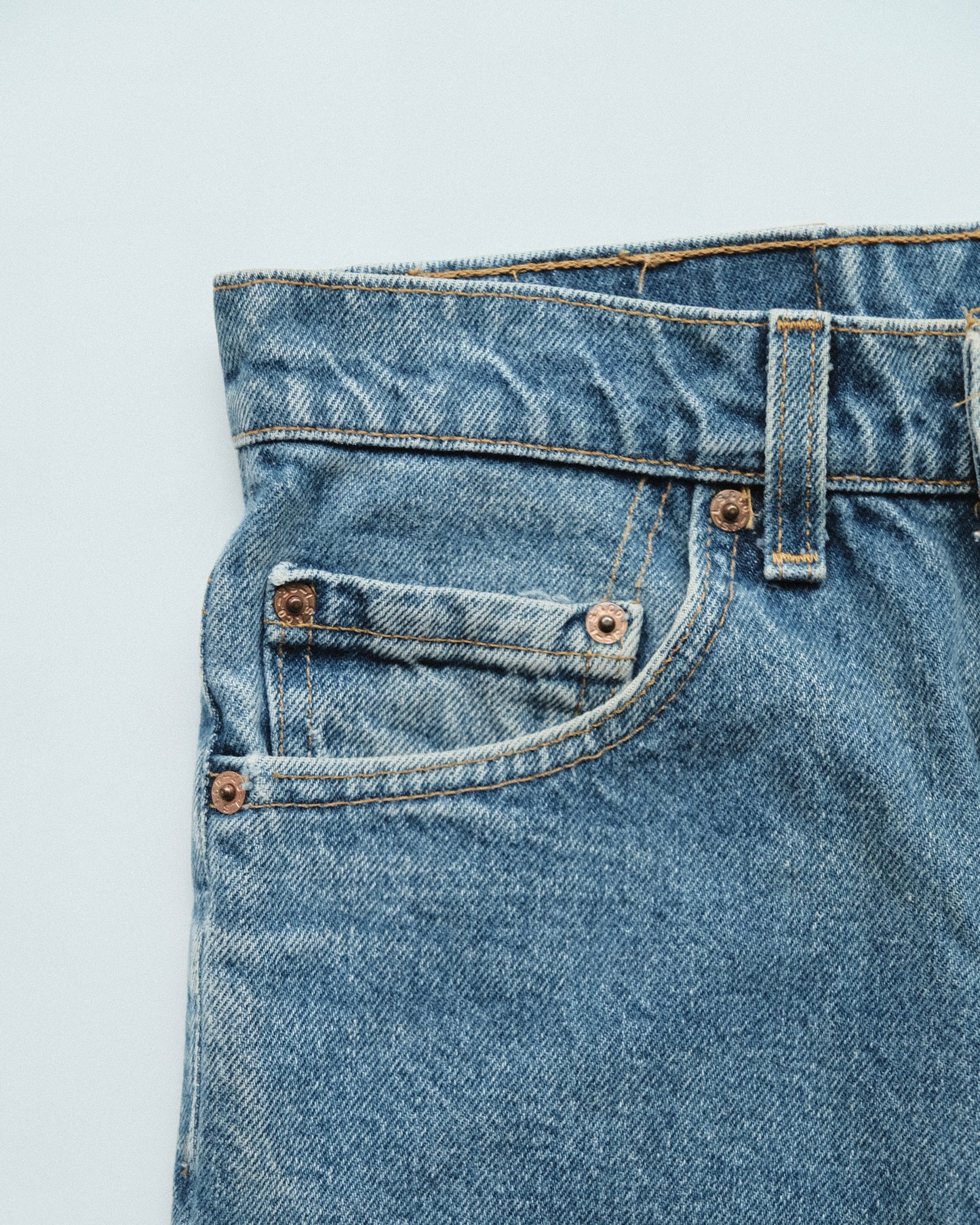 35. Levi's 517 Bootcut Denim Pants / W30 L32