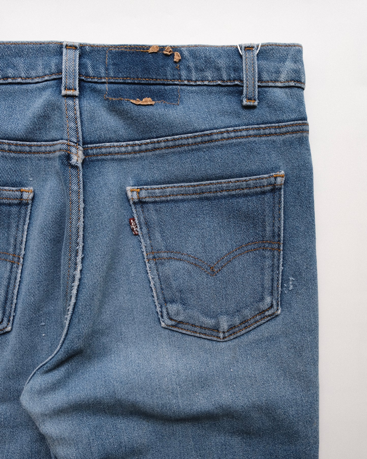 62. Levi's 517 Bootcut Denim Pants W34 / L32