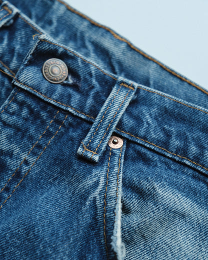 43. Levi's 505 Tapered Straight Denim Pants / W33 L31