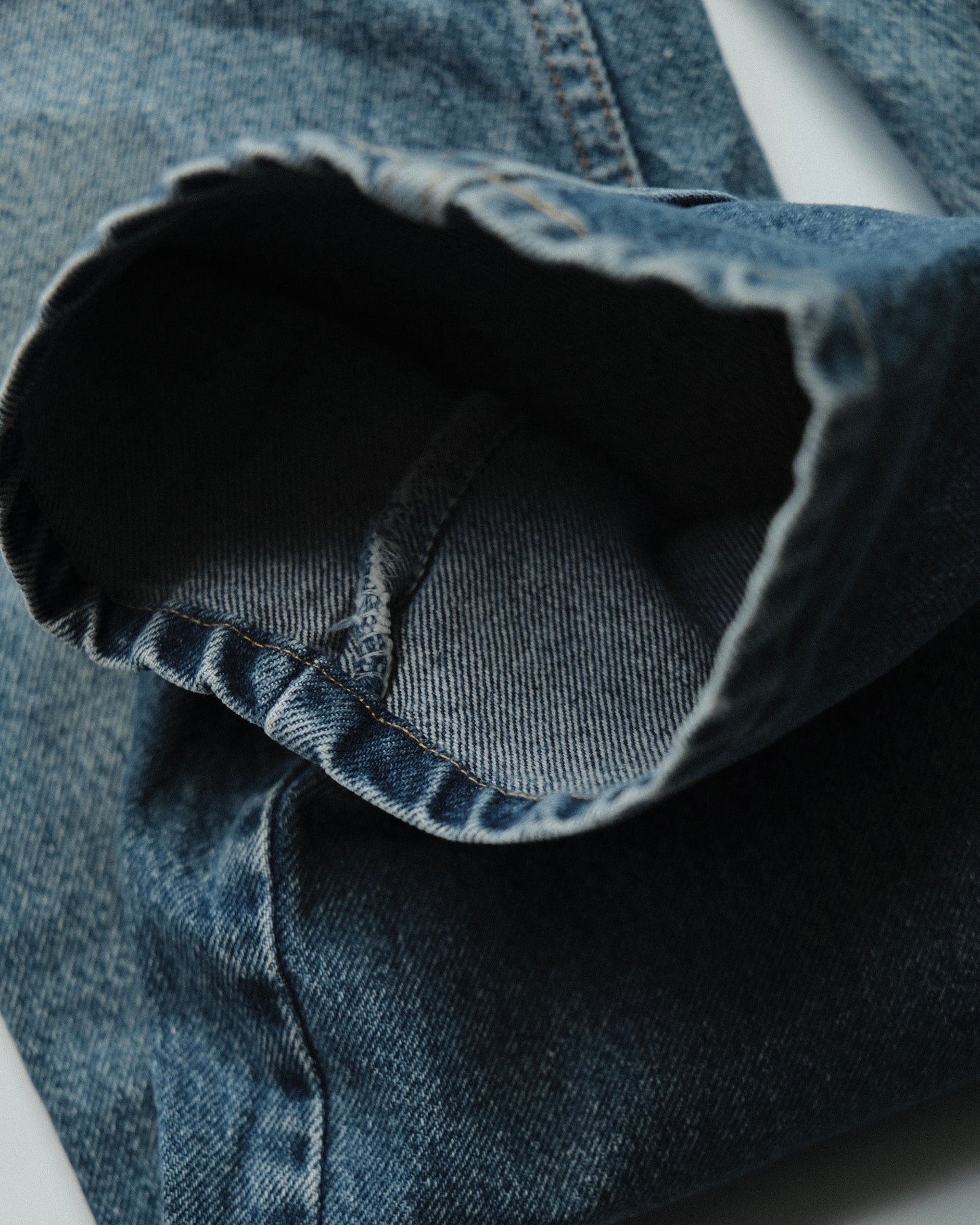 35. Levi's 517 Bootcut Denim Pants / W30 L32