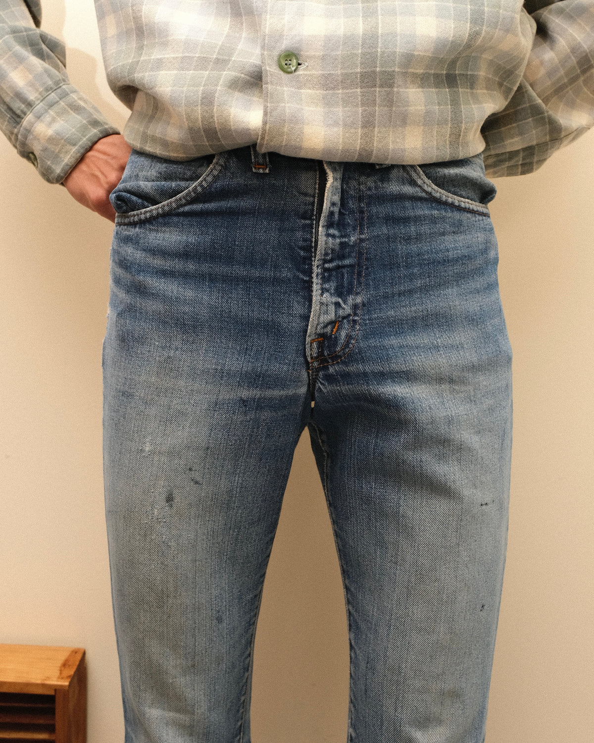 103. Levi's 646 Bell Bottom Denim Pants