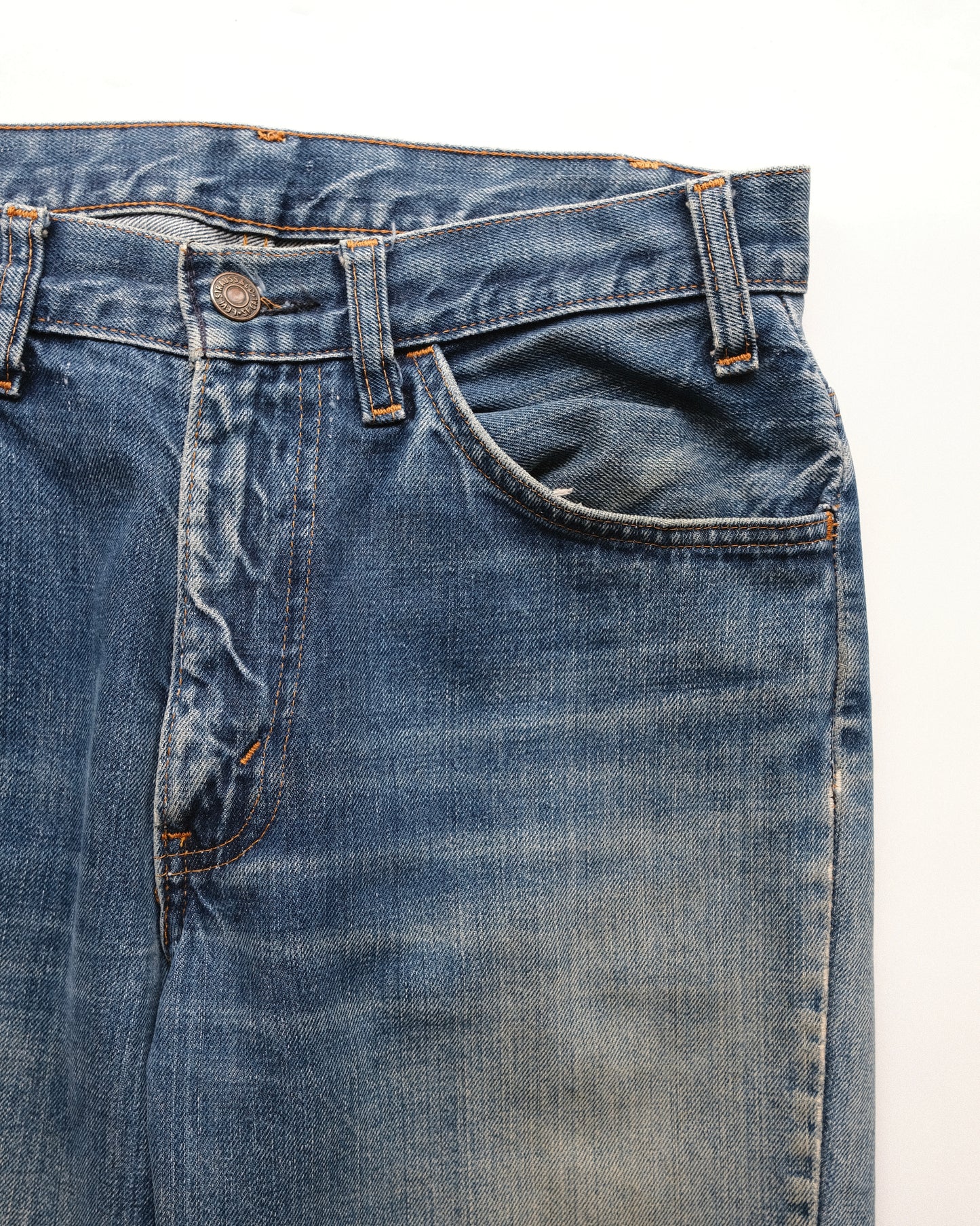 44. Levi's 646 Bell Bottom Denim Pants