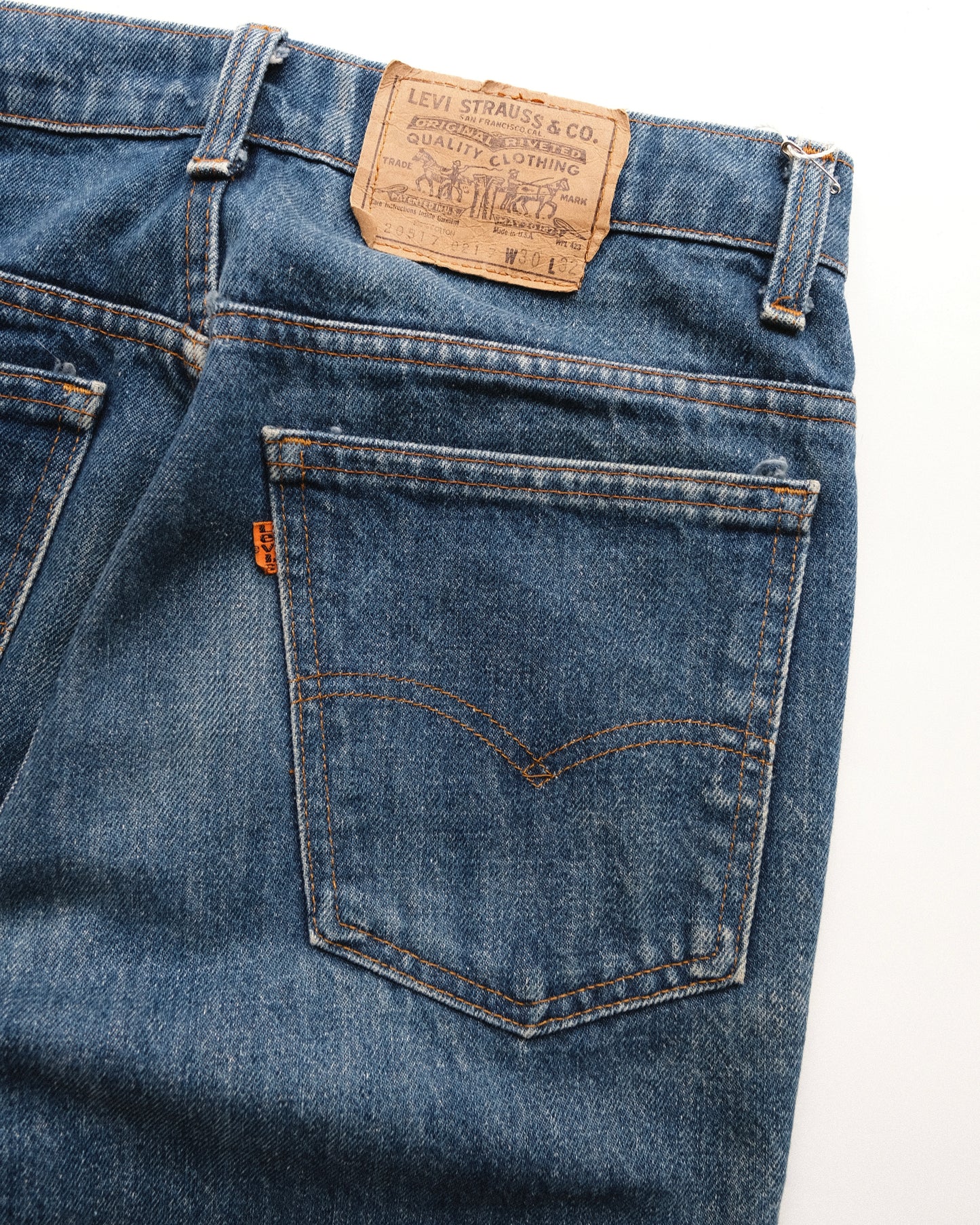 46. Levi's 517 Bootcut Denim Pants / W30 L32