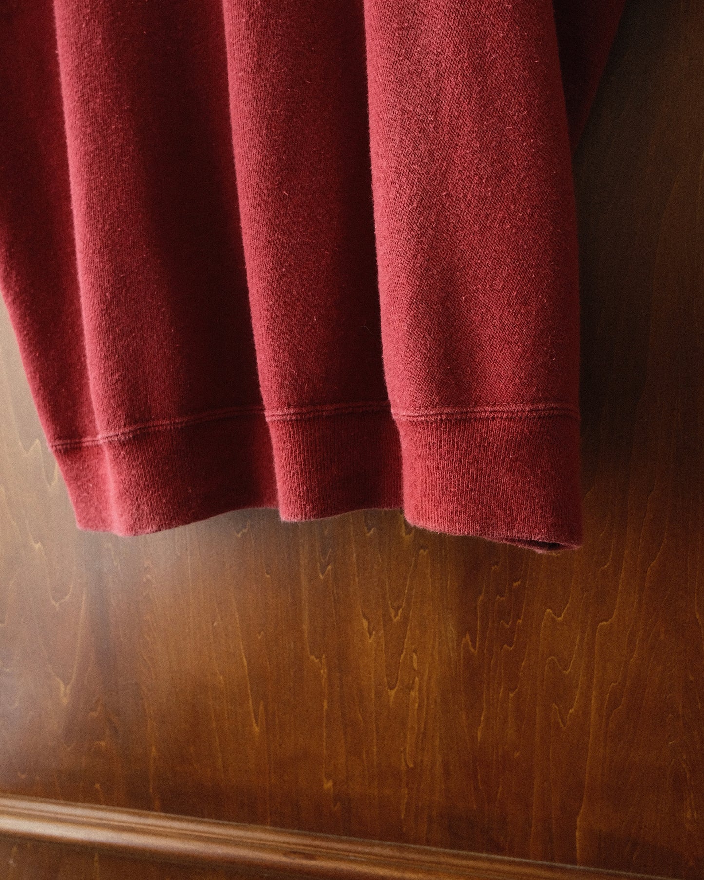 H.WOLF&SONS - Vintage Raglan Sweatshirt “CARROUSEL Tobacco Shoppe”