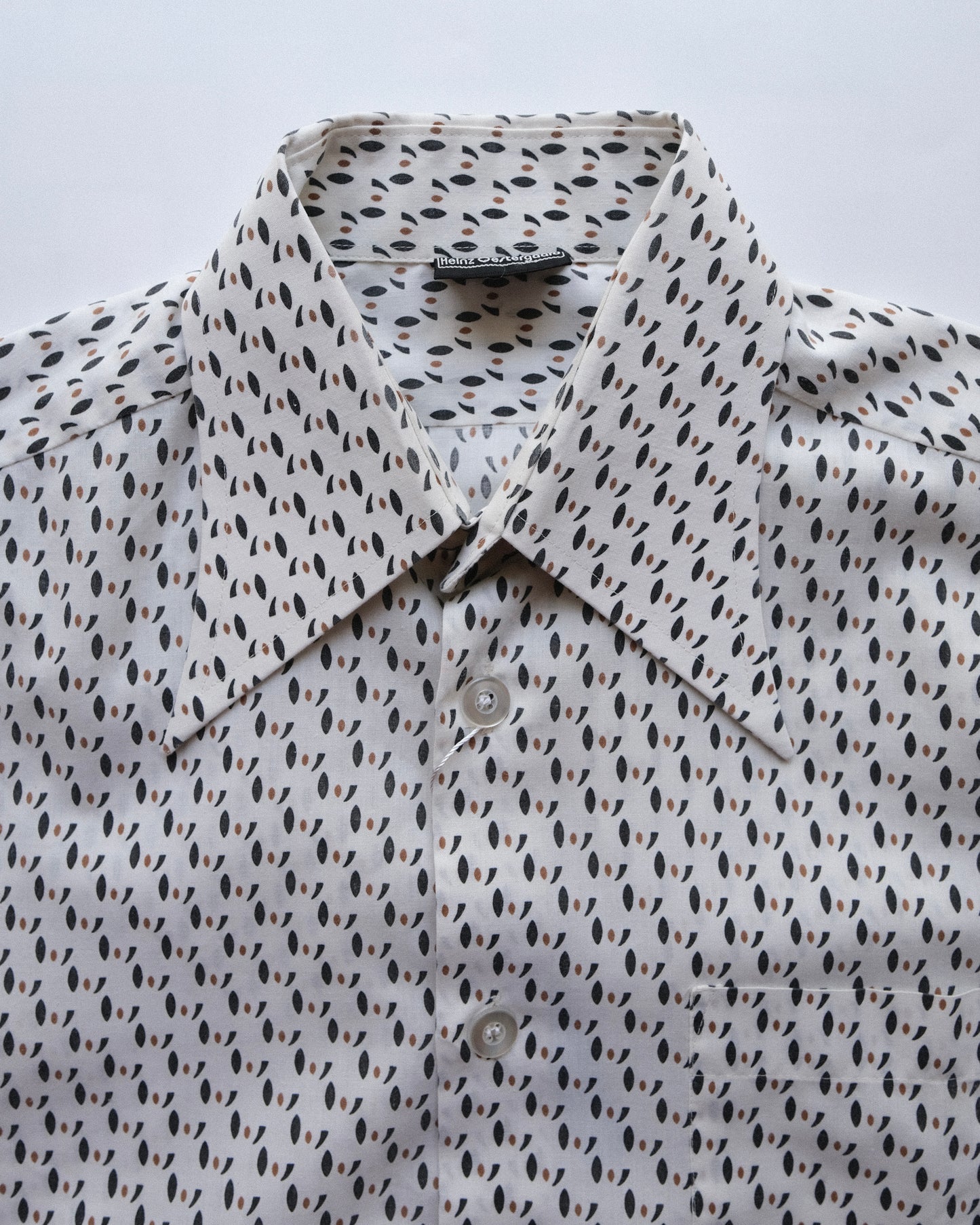 Creation Heinz Qertergaard -     patterned shirt