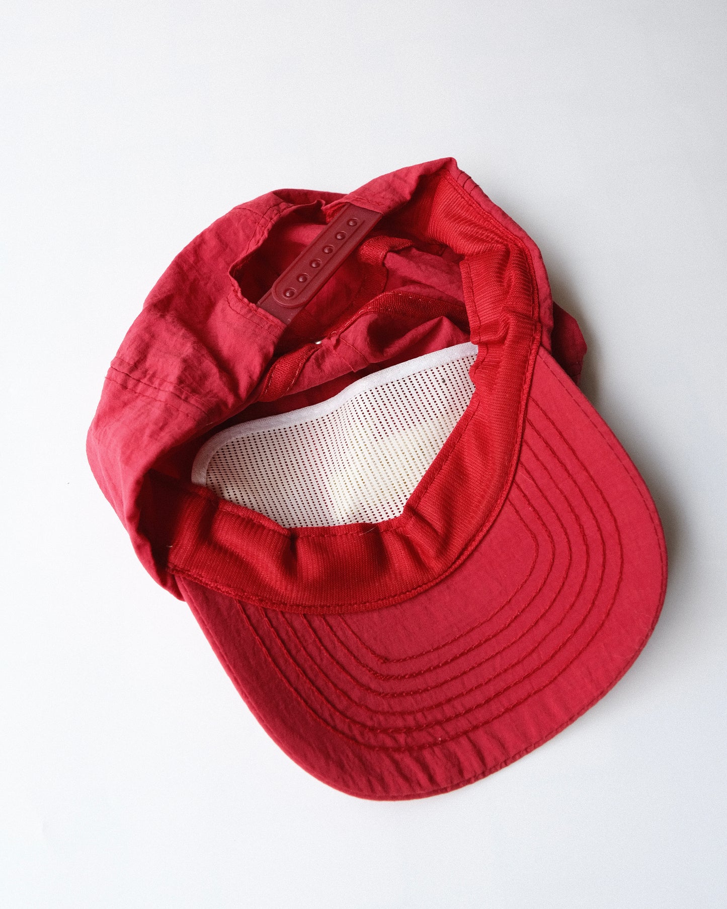 Winston - Red Cap
