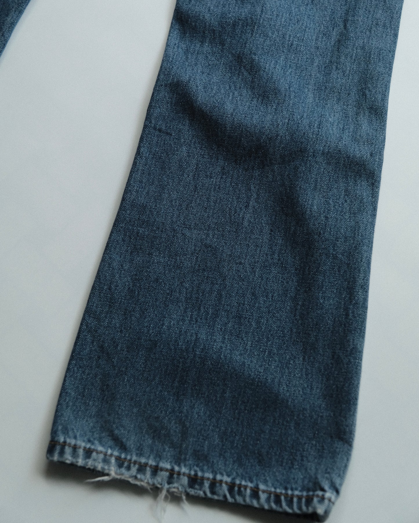 39. Levi's 527 Slim Fit Bootcut Denim Pants / W33 L32