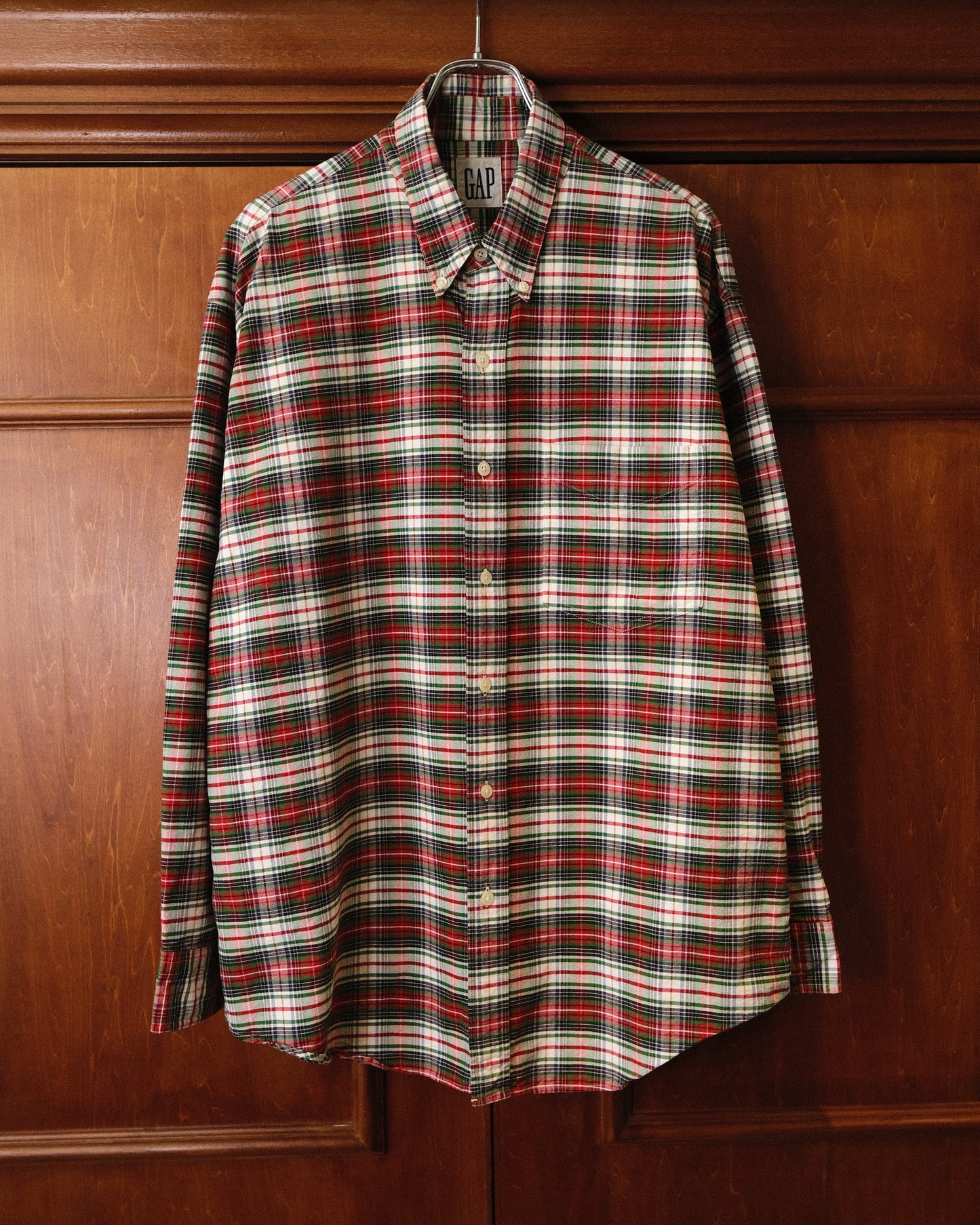 GAP - Plaid Button Down Shirt