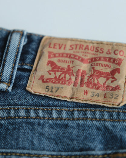 42. Levi's 517 Bootcut Denim Pants / W34 L32
