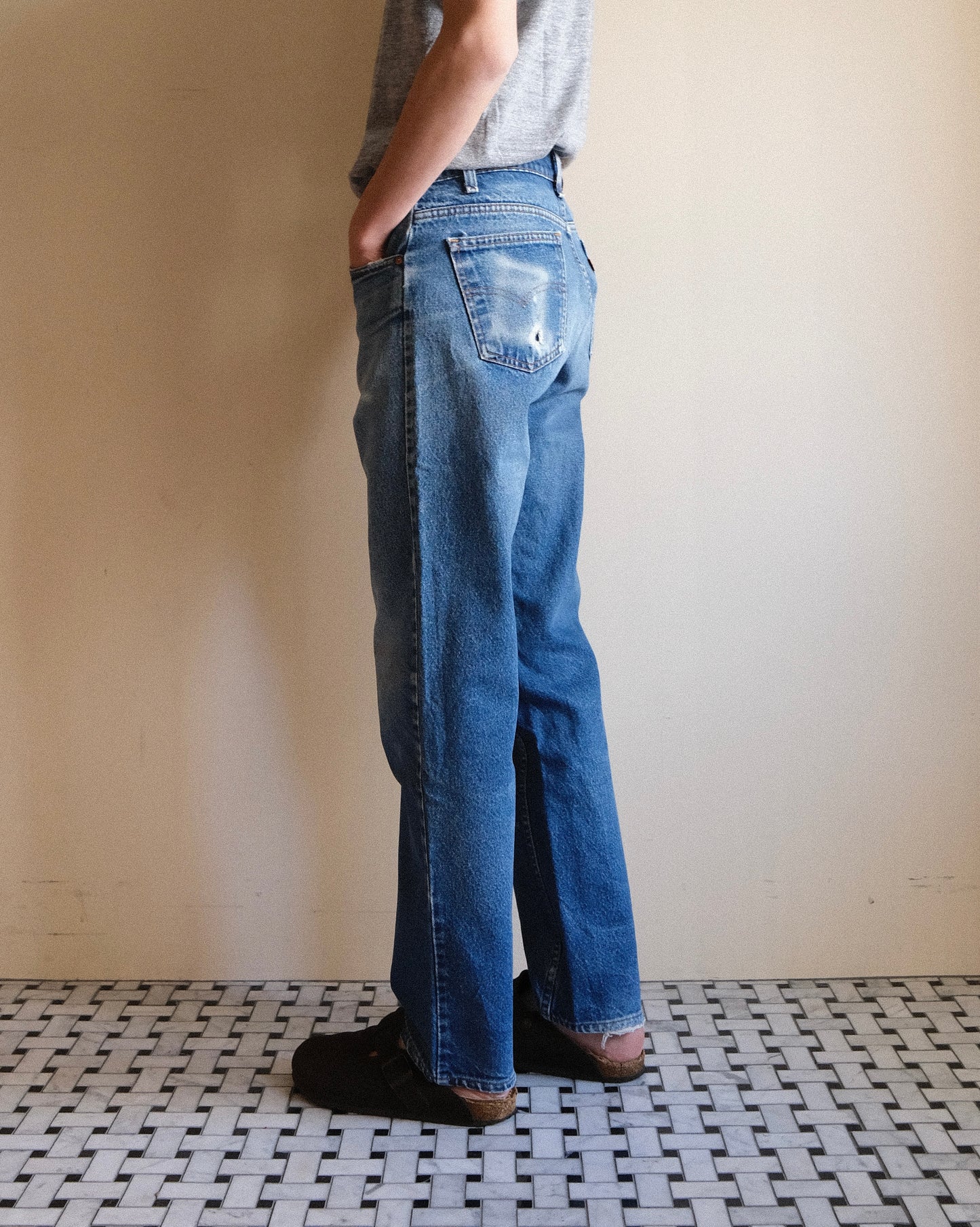 43. Levi's 505 Tapered Straight Denim Pants / W33 L31