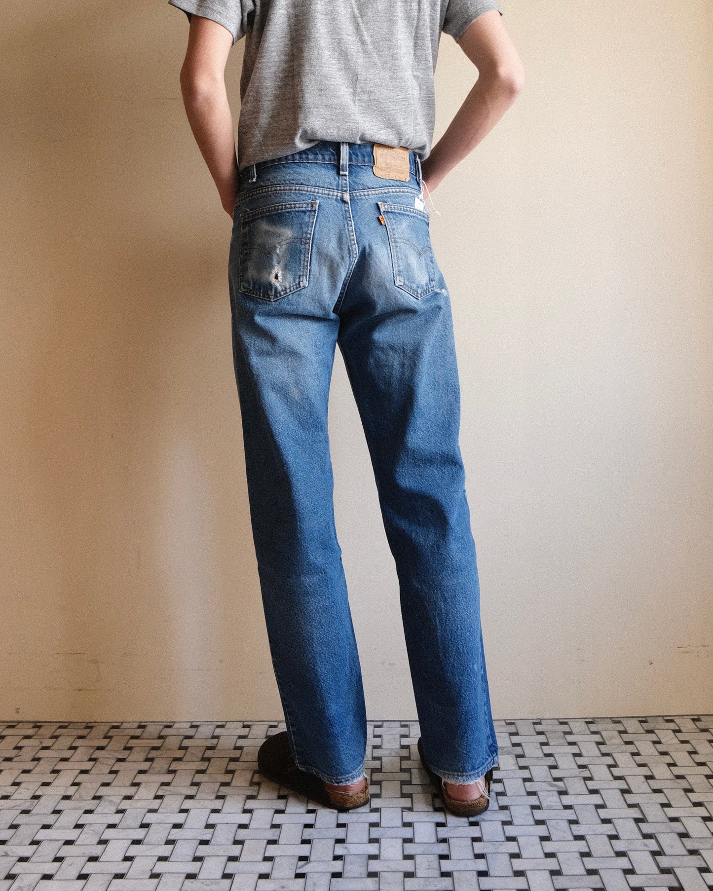 43. Levi's 505 Tapered Straight Denim Pants / W33 L31