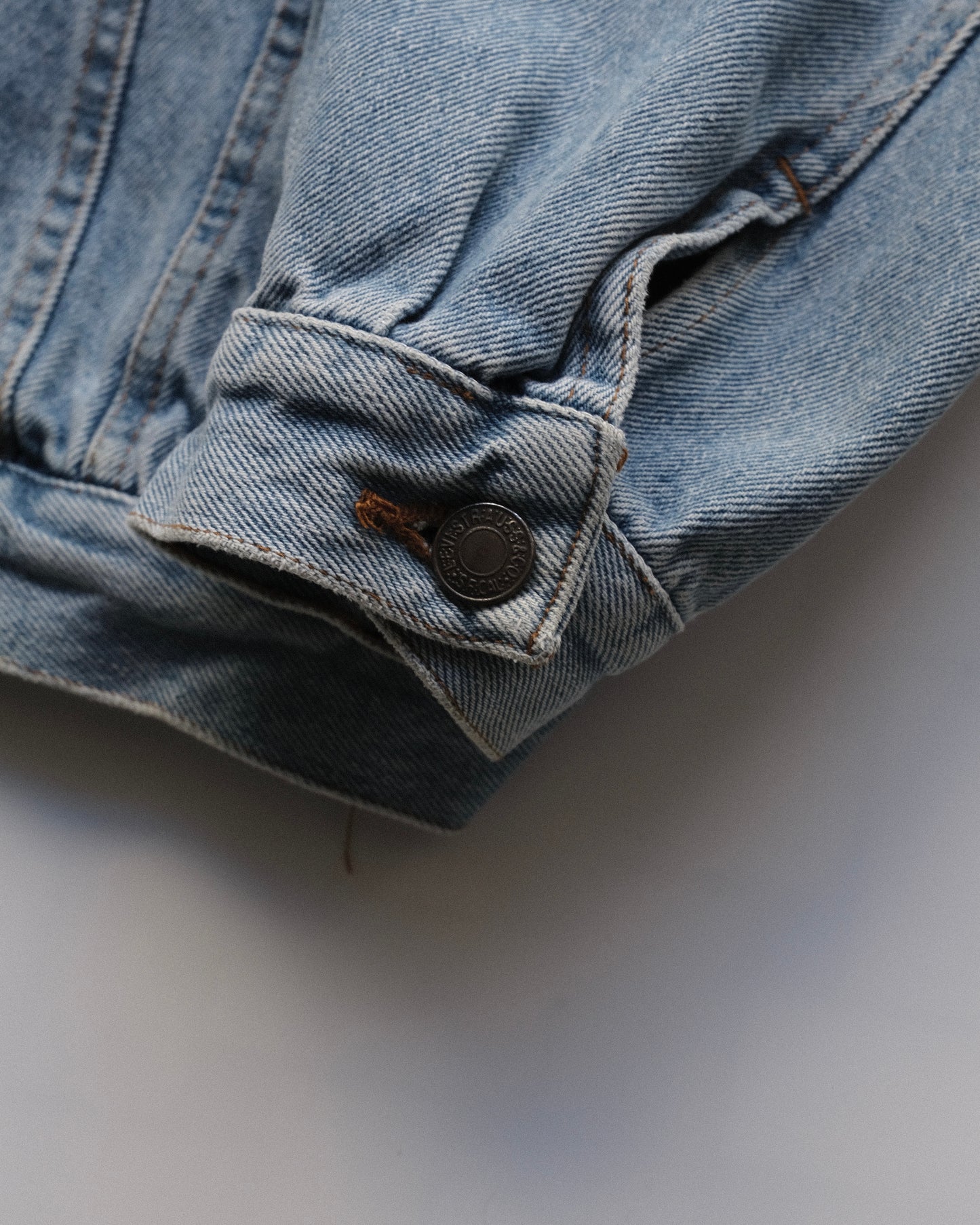 90s Levi's "Denim Jacket"