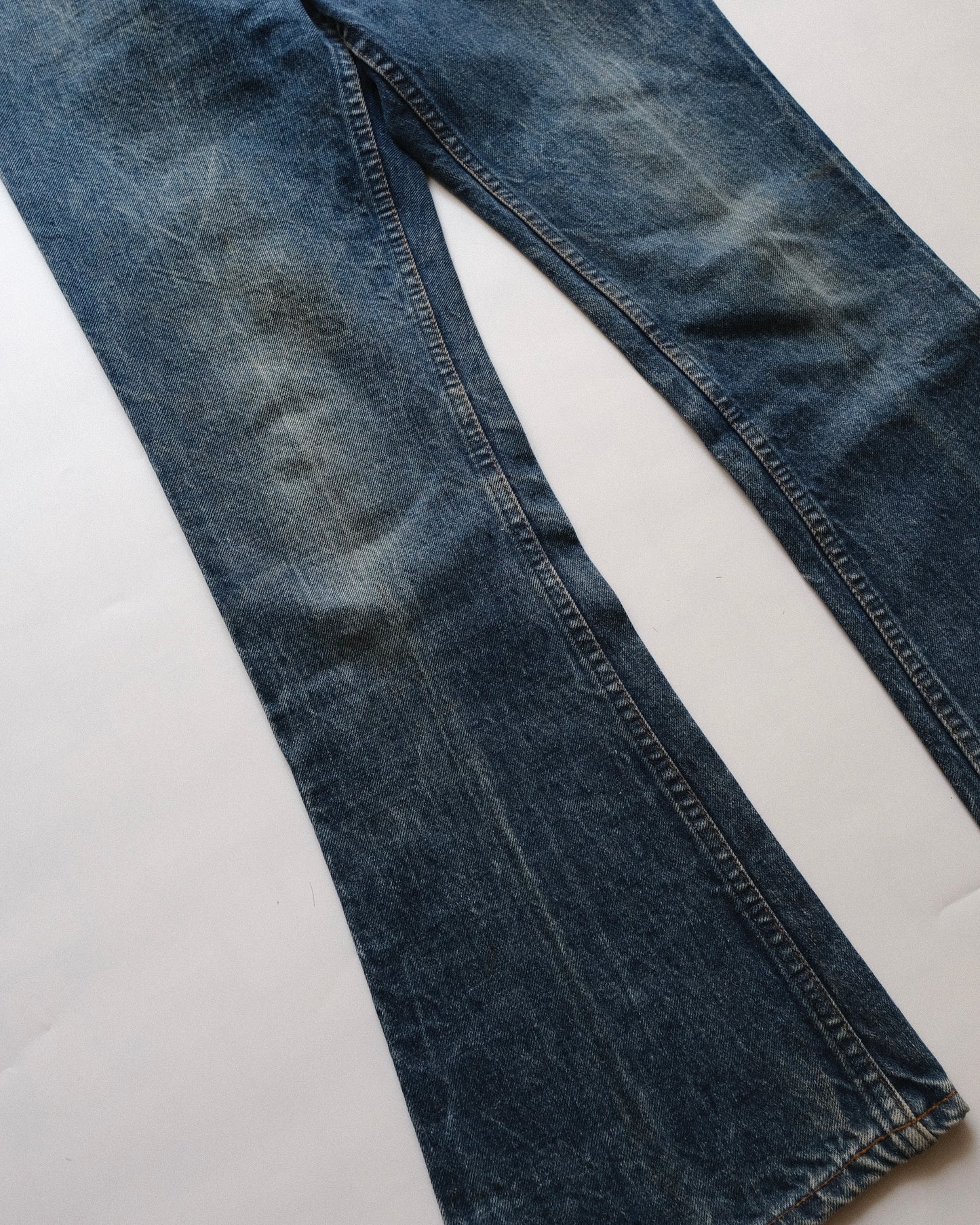 77. Levi's 646 Bell Bottom Denim Pants