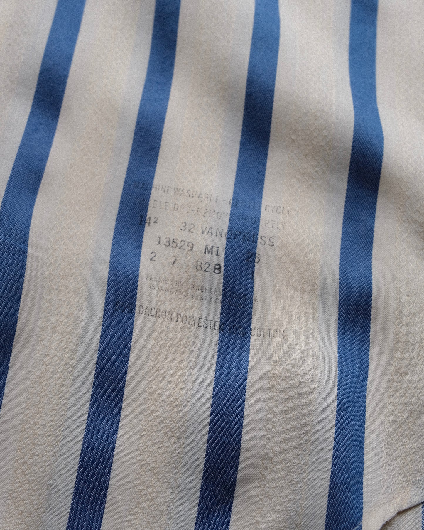 VAN HEUSEN - Stripe Shirt