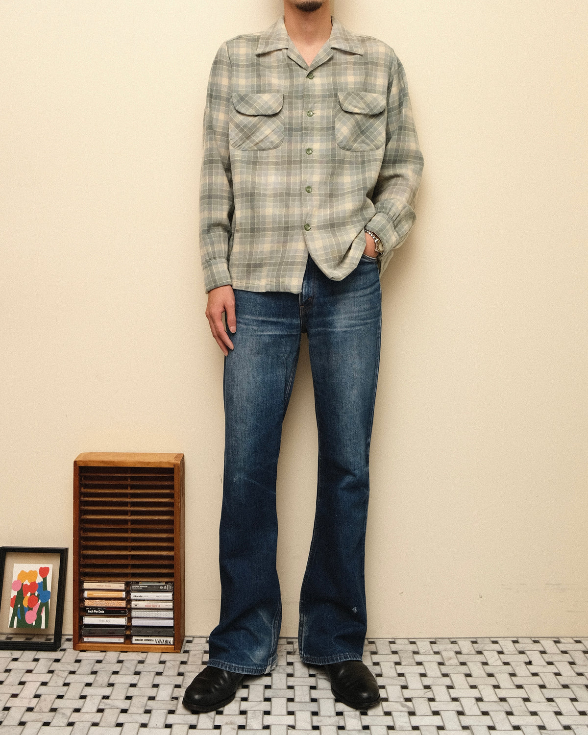 101. Levi's 646 Bell Bottom Denim Pants