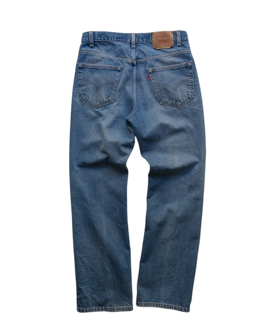 16. Levi's 517 Bootcut Denim Pants / W34 L32
